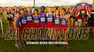 Tindi Awinyo '22 (#2644) with the girls' cross country track team.